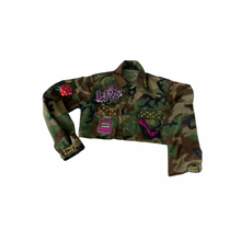 Load image into Gallery viewer, Crop Distressed Camouflage jacket
