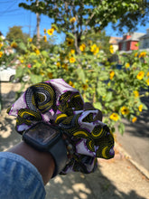 Load image into Gallery viewer, BRDR Scrunchie
